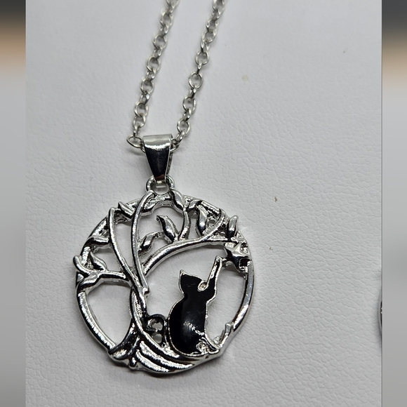 Silver Tonw Black Cat Reach Tree Of Life Necklace Earrings Set - Picture 10 of 16